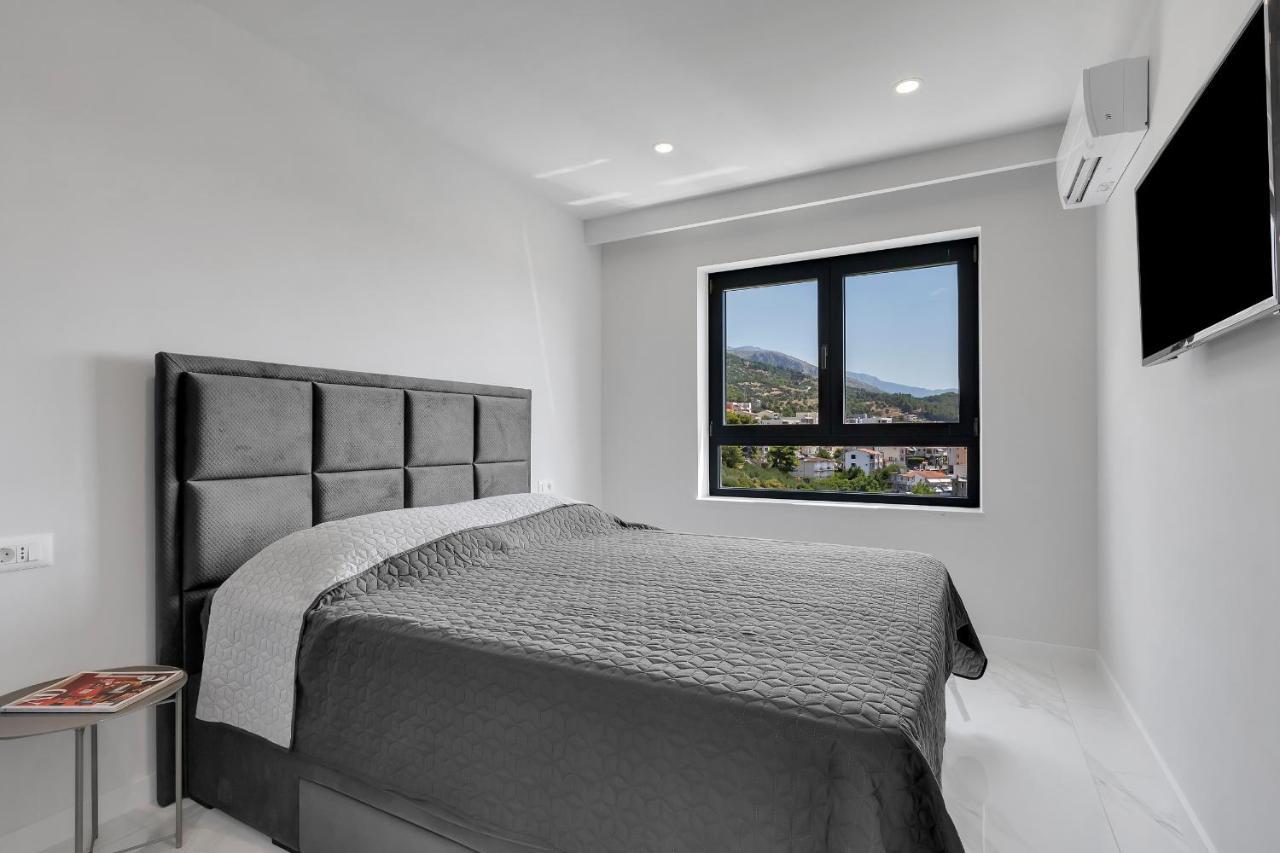 Luxury Seaview Apartment Dzenan Makarska Buitenkant foto
