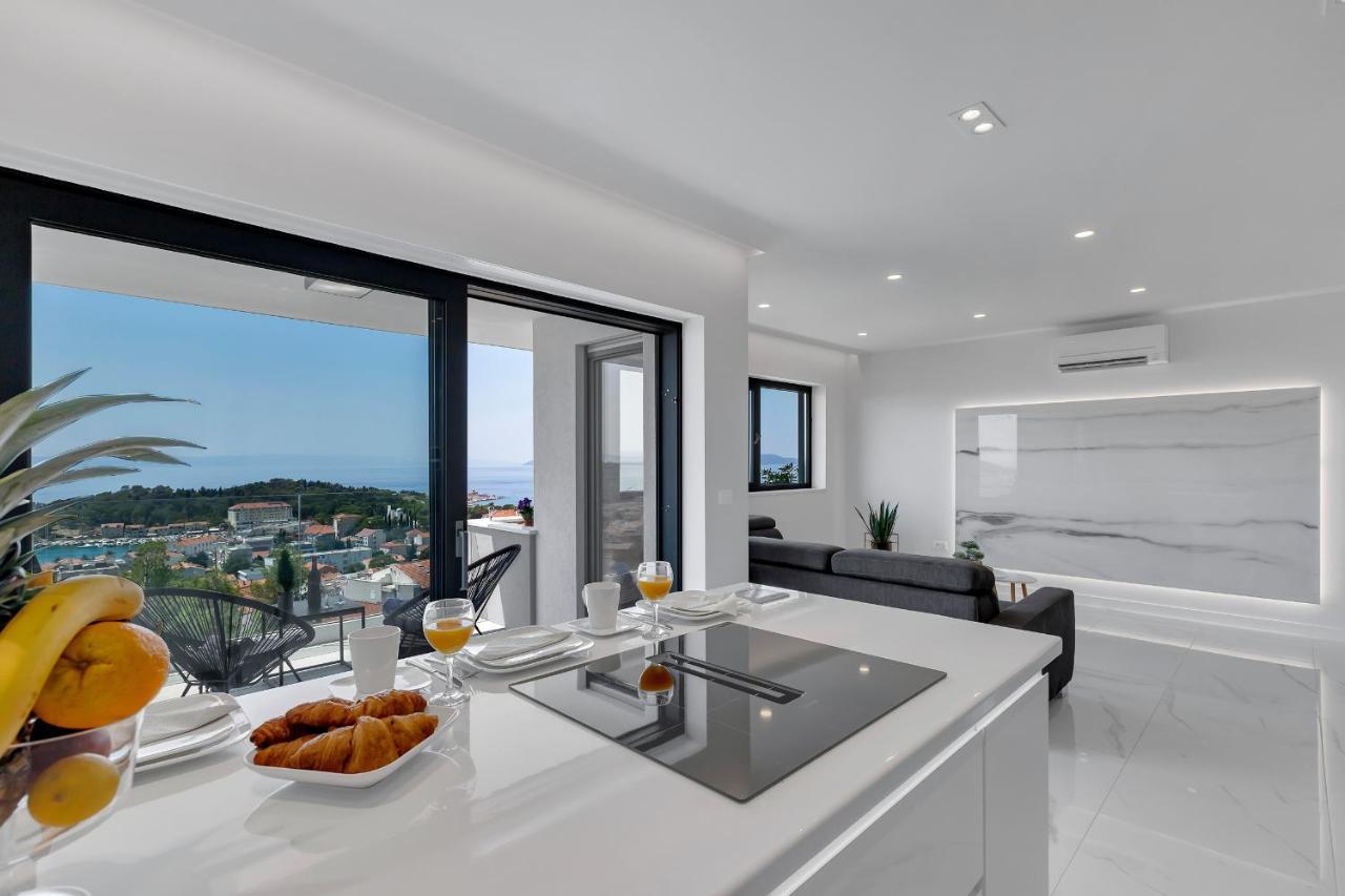 Luxury Seaview Apartment Dzenan Makarska Buitenkant foto